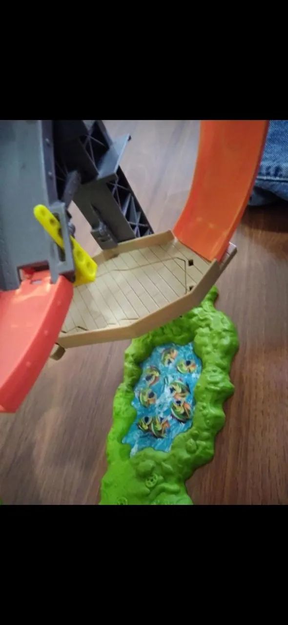 Pista Hot Wheels Ataque T-Rex - Foto 3