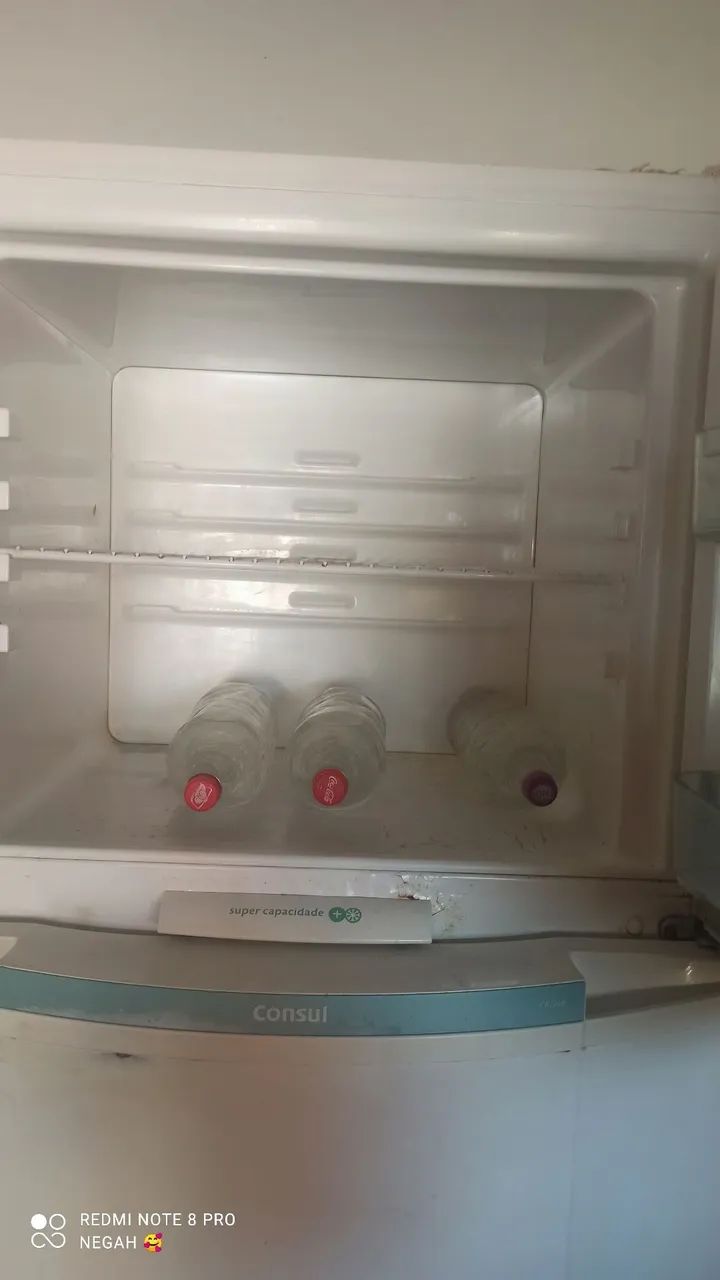 Geladeira com defeito  - Foto 5