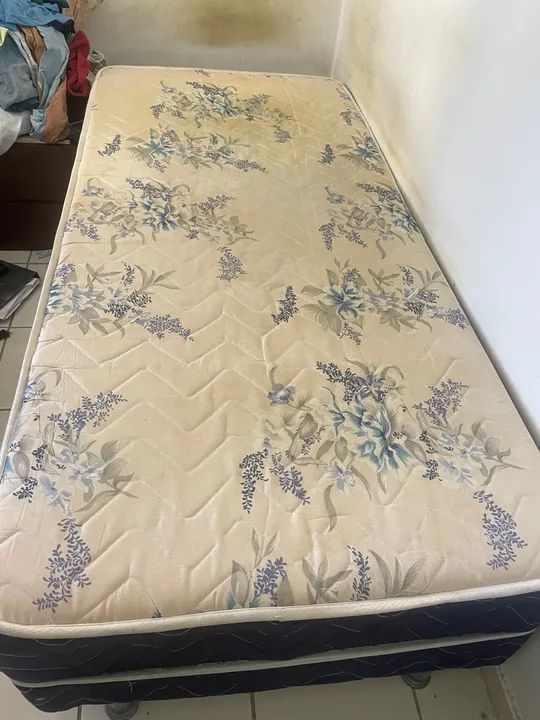 Cama Box de Solteiro com Colchão Floral