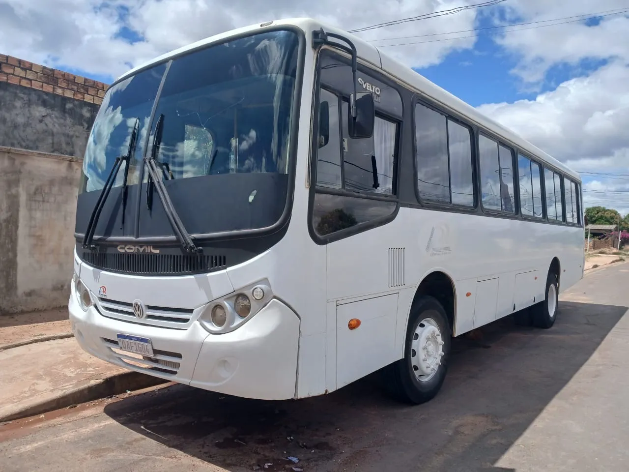 Ônibus Comil Svelto 2013