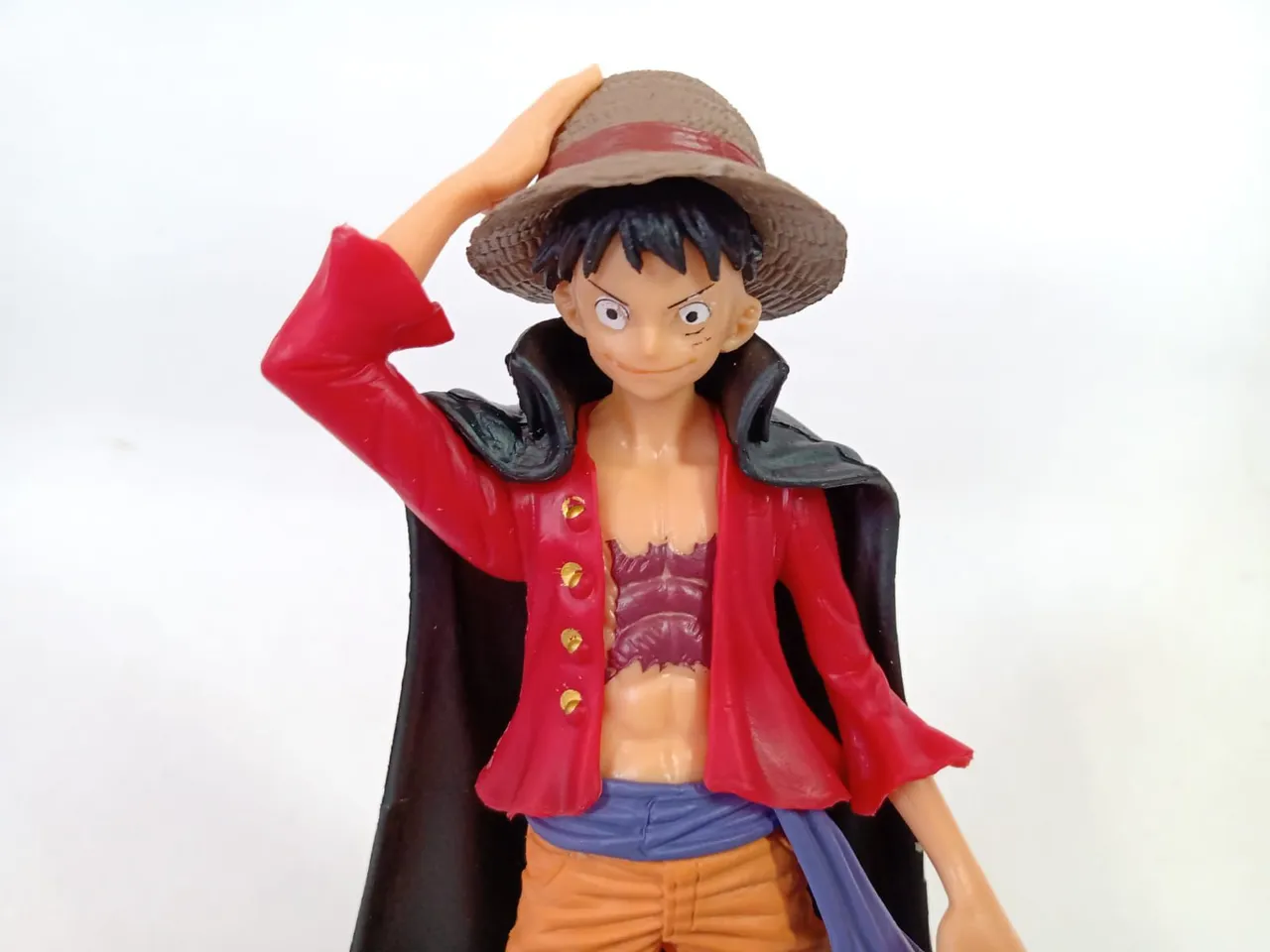 Escultura One Piece - Luffy