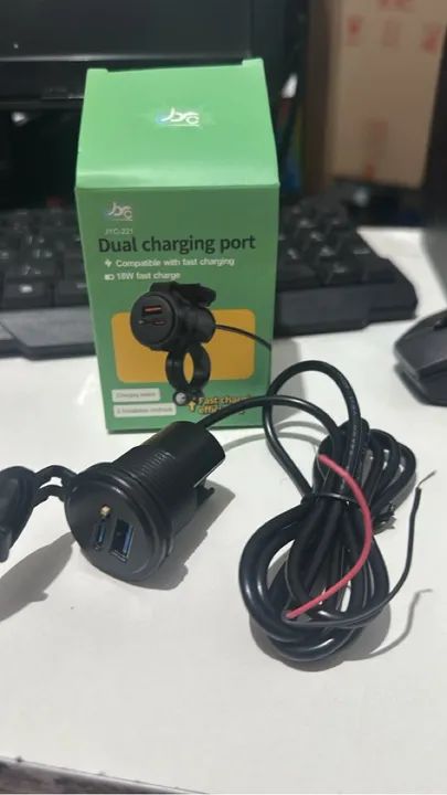 Carregador Duplo para Moto ? tipo c e USB - Rápido e Seguro