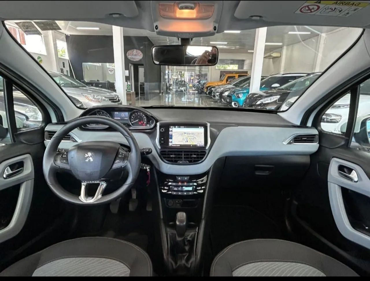 Peugeot 208 novo 40 mil km - Foto 5