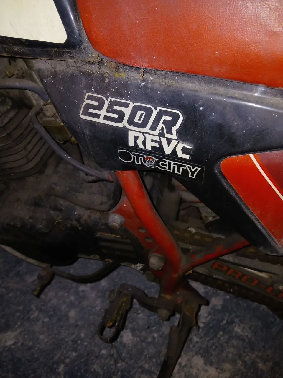 HONDA XLX 250R/RFVC/94-PRETA ..
