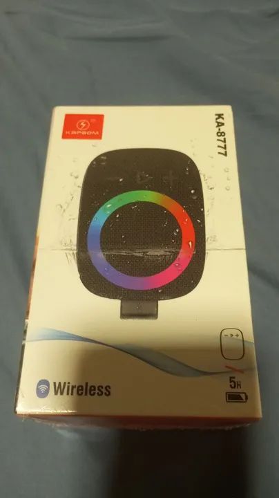 Caixa de Som Portátil com Bluetooth e Luzes LED