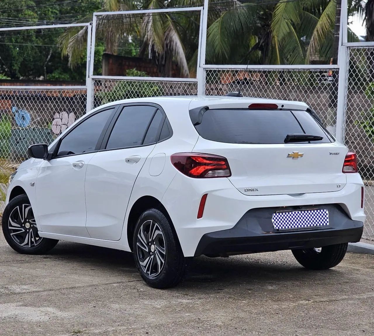 ONIX LT HATCH - 2024 TURBO - Foto 3
