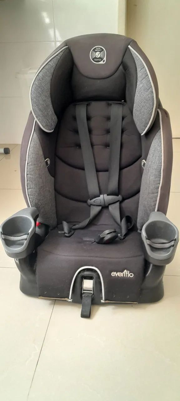 Cadeira infantil para carro Maternidade e Cuidados com o Bebê