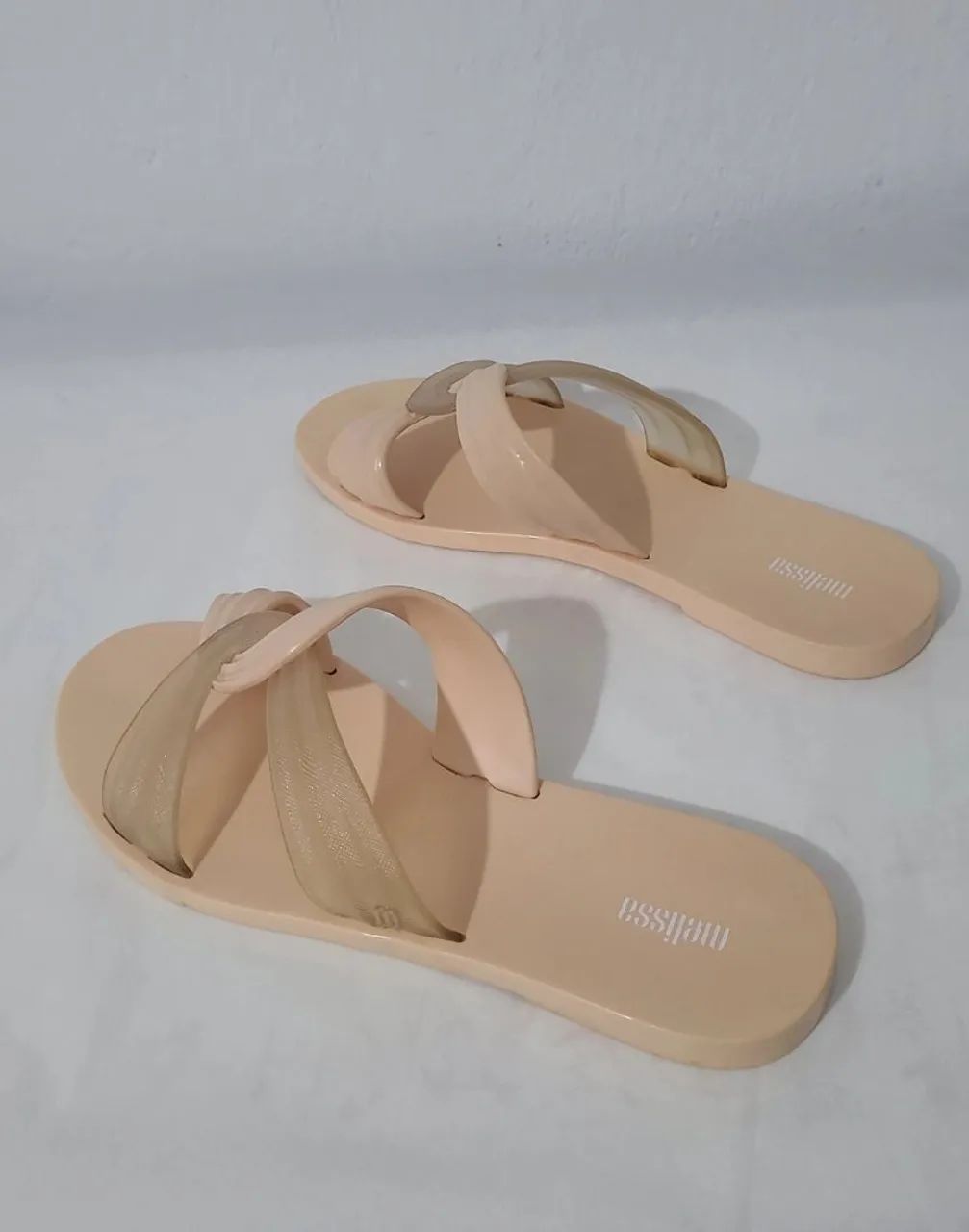 Sandália da Melissa Bege N° 37/38, bonita, original, bem confortável, macia de andar.  - Foto 4