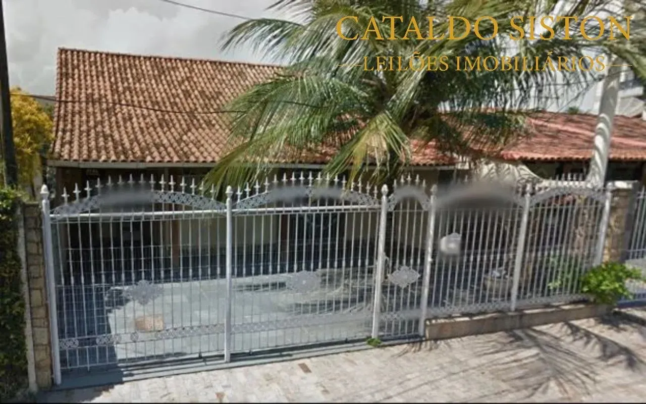 Leilão de casa em Vila Valqueire - 141m²