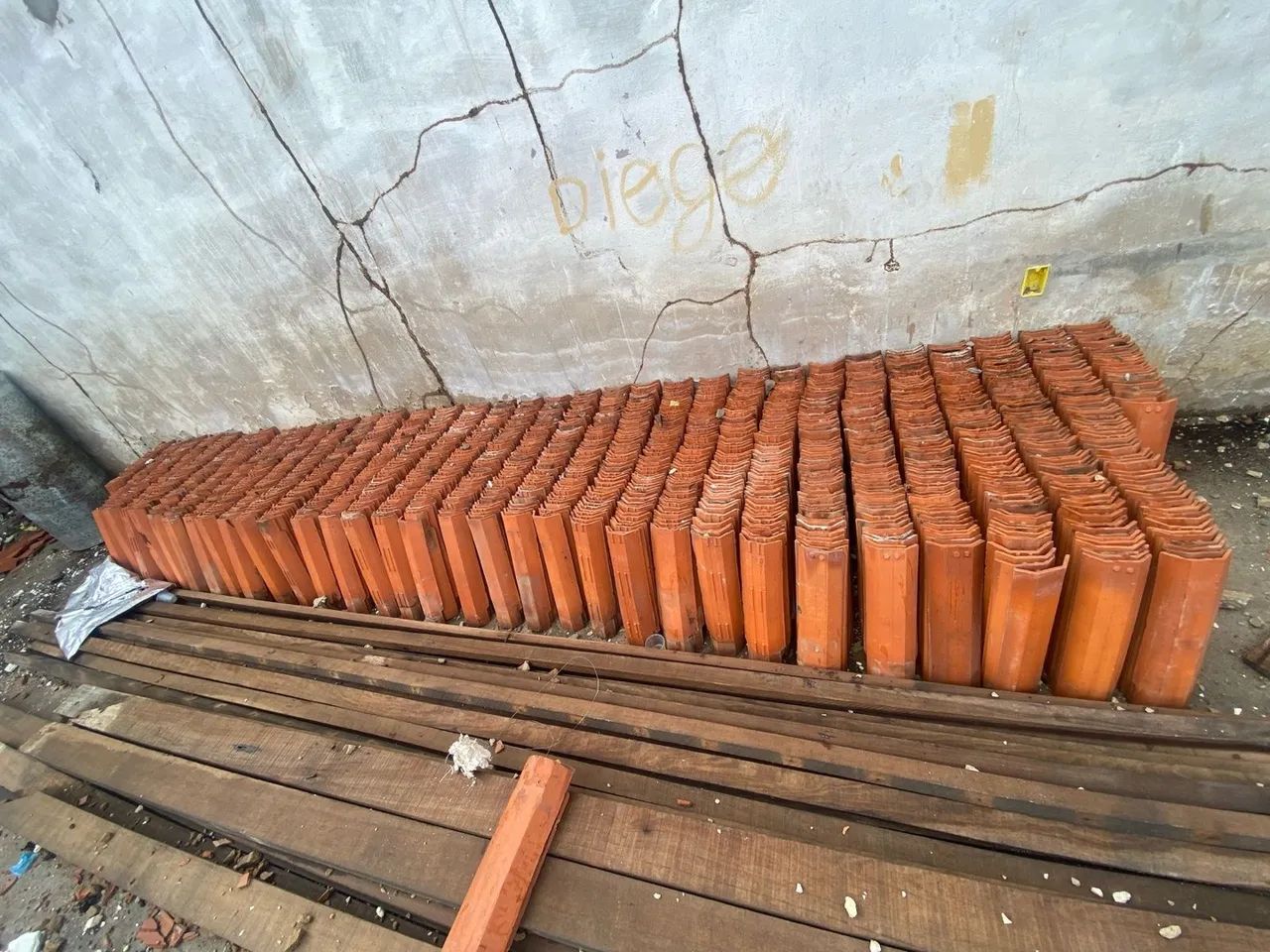 Telhas Canal de segunda mão  - Foto 2