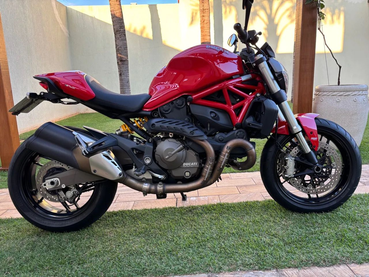 Vendo moto Ducati Monster 821, 2016 com 18 mil km  - Foto 4