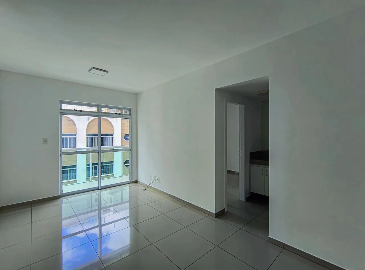 Quarto e sala no Centro com vaga para locação - Foto 5
