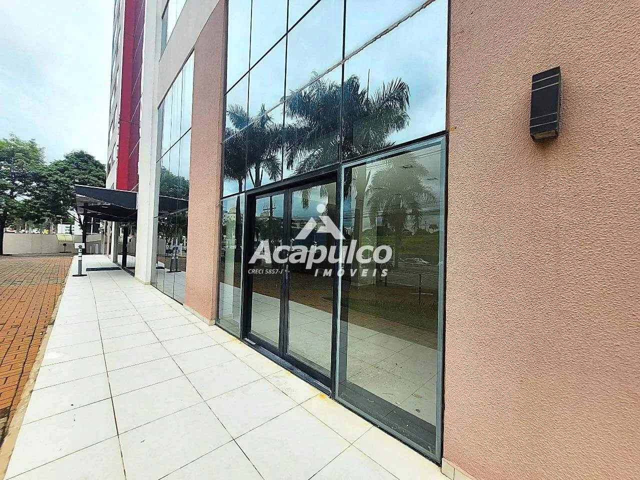 Salas comerciais para aluguel no Condomínio Edifício Comercial Nova York em Americana/SP.