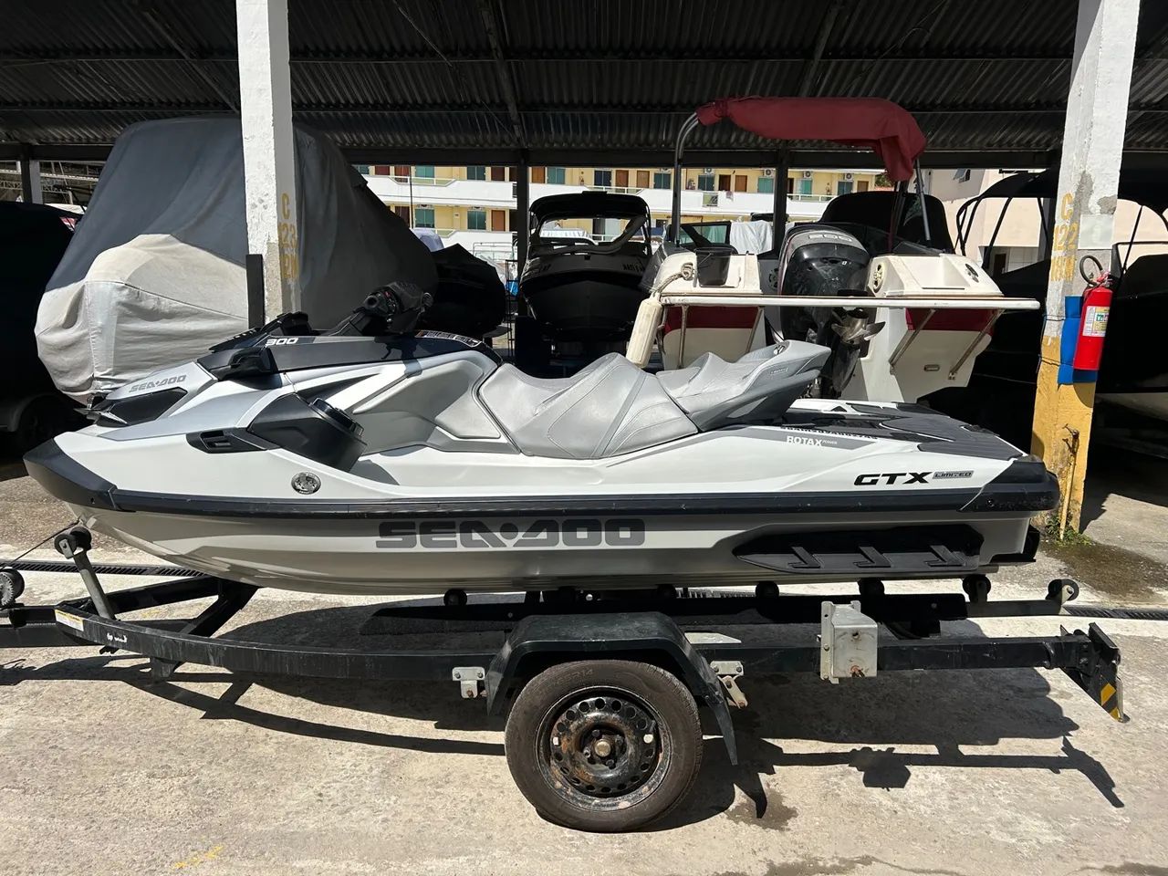 Jet ski GTX Limited 2024 - Foto 7