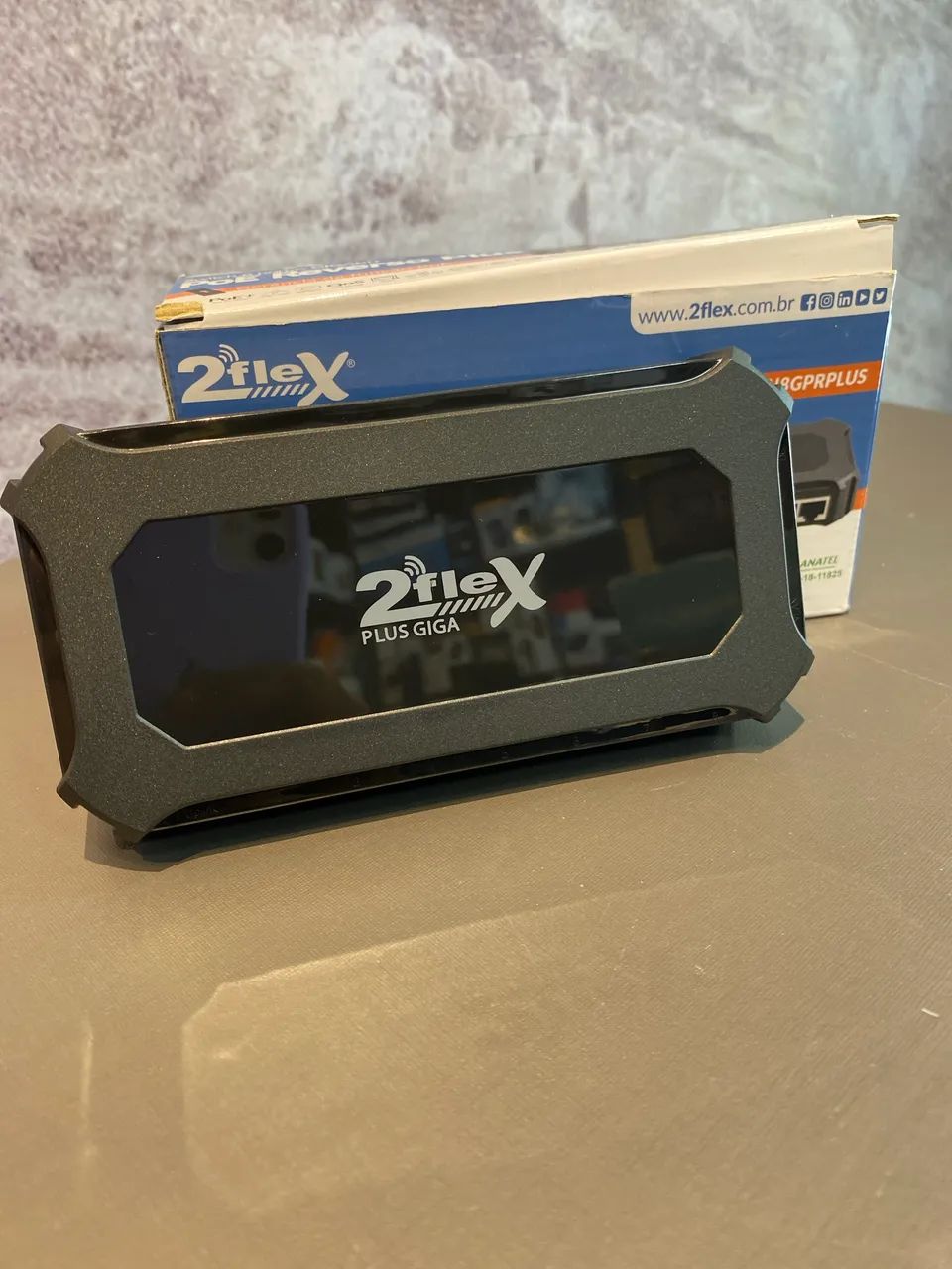 Switch Giga Plus Poe Reverso - Foto 4