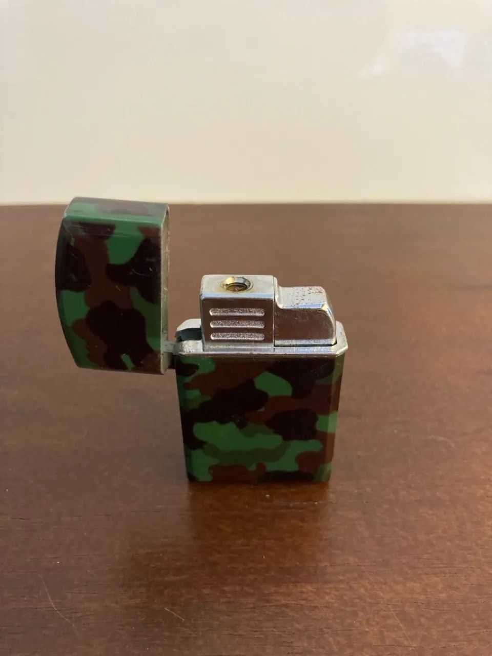 Isqueiro Camuflado Recarregável  - Foto 2