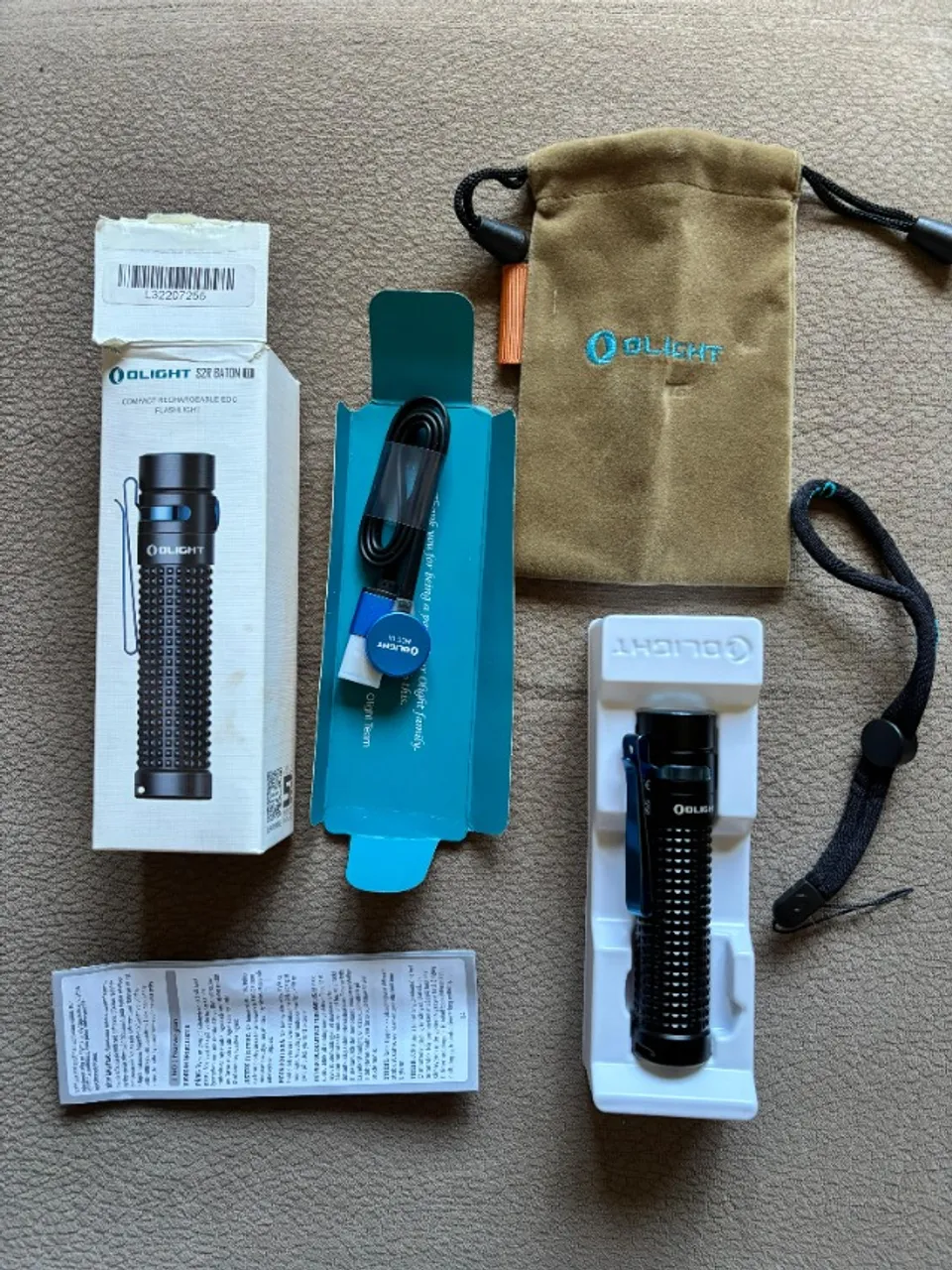 Lanterna Olight NOVA - recarregável