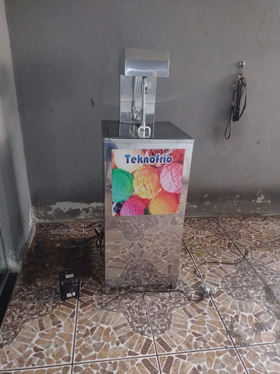Máquina de sorvete/picole Teknofrio