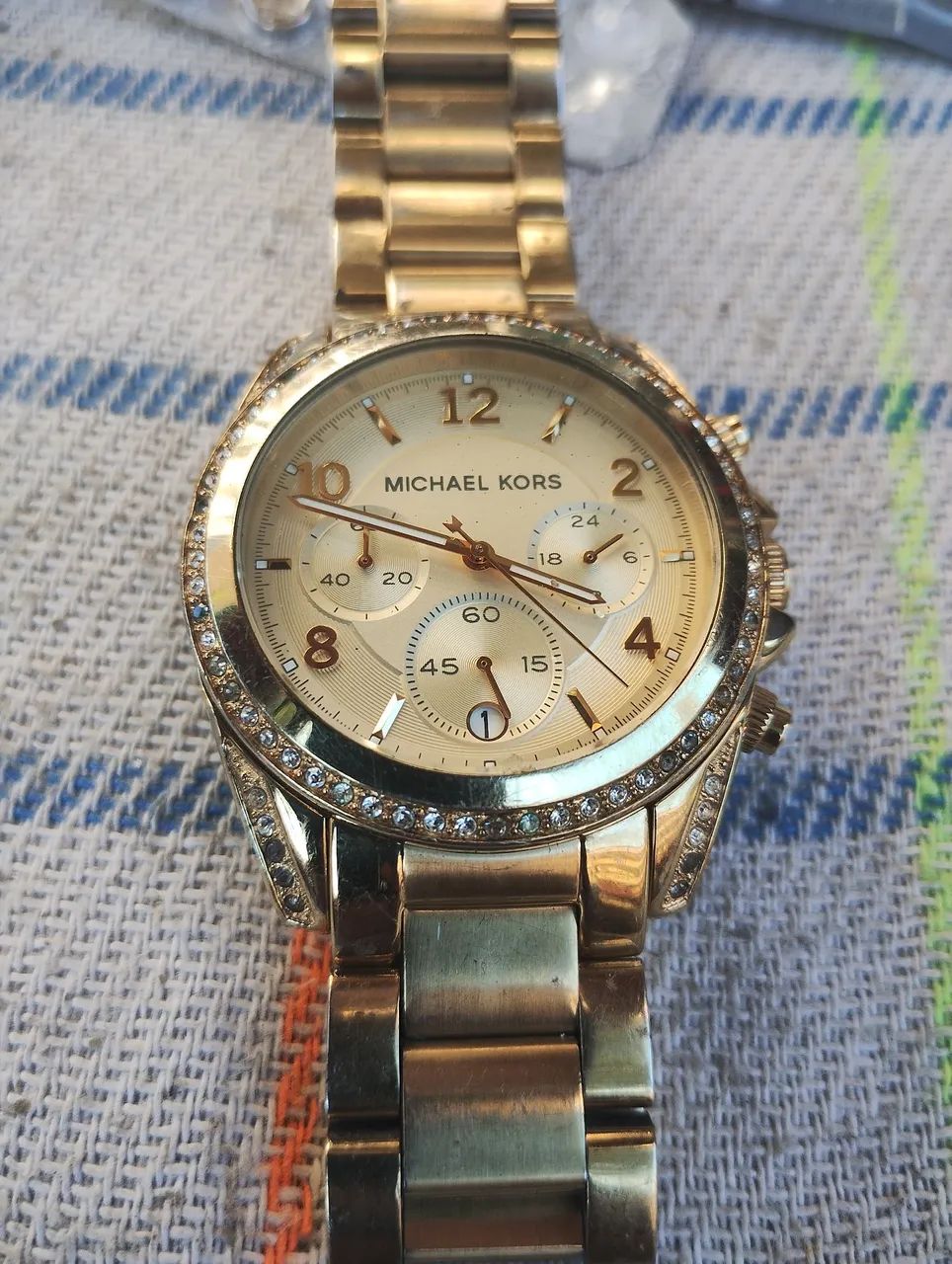 Relógio Michael Kors Dourado com Detalhes em Strass - Foto 2