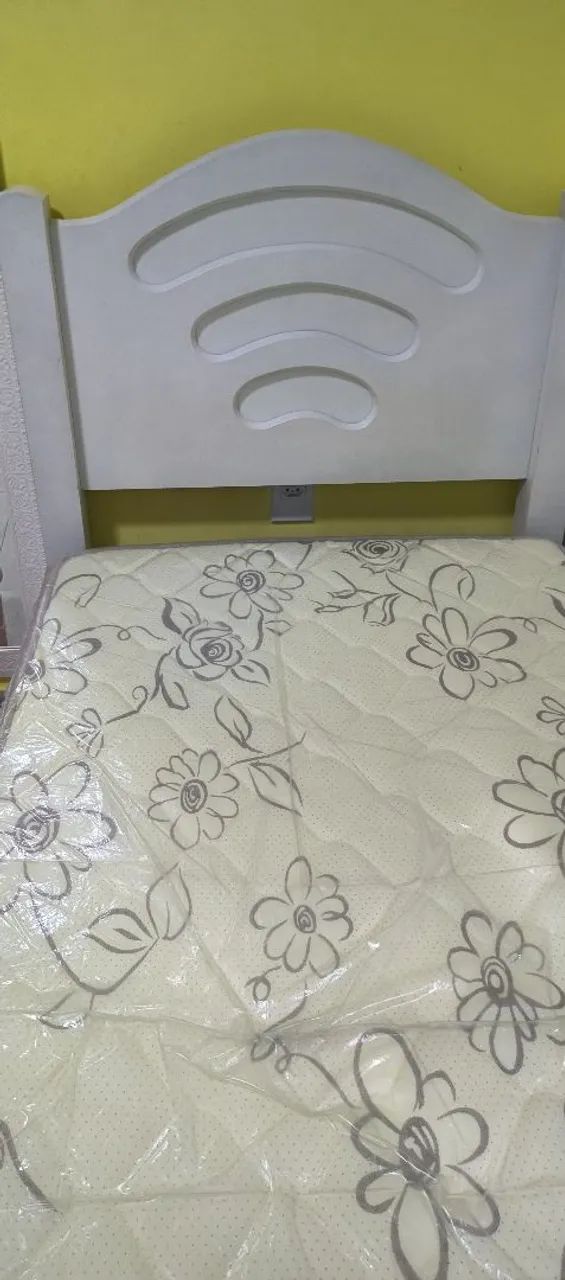 Vendo cama juvenil com colchão  - Foto 2