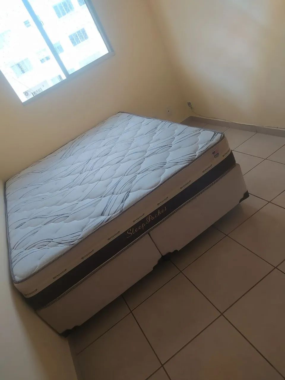 Cama Queen 