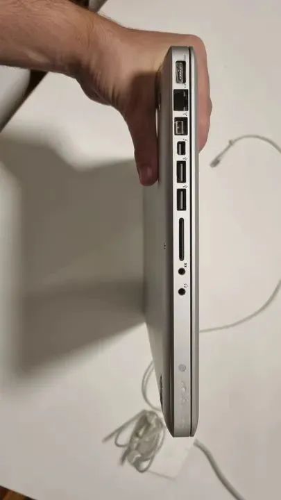 MacBook本体 MacBook Pro 2012 15inch apple-macbook-pro-laptop-15-