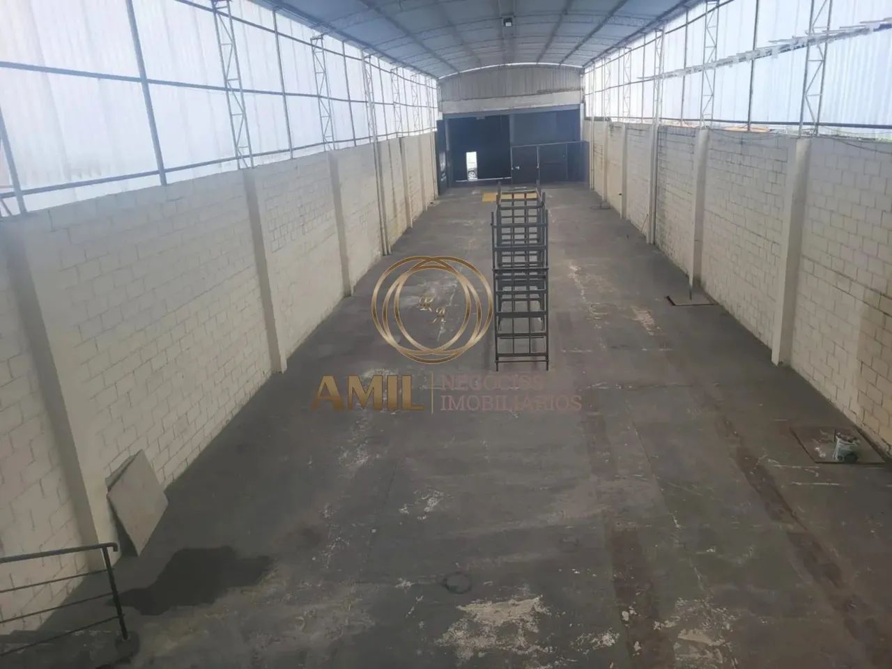 EJ- Galpão para aluguel possui 600 metros quadrados com 1 Sala, SJC - Foto 3