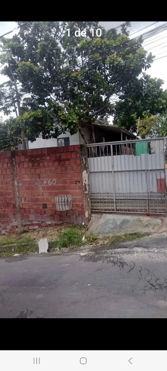 Vende se uma casa Colônia Santo Antônio