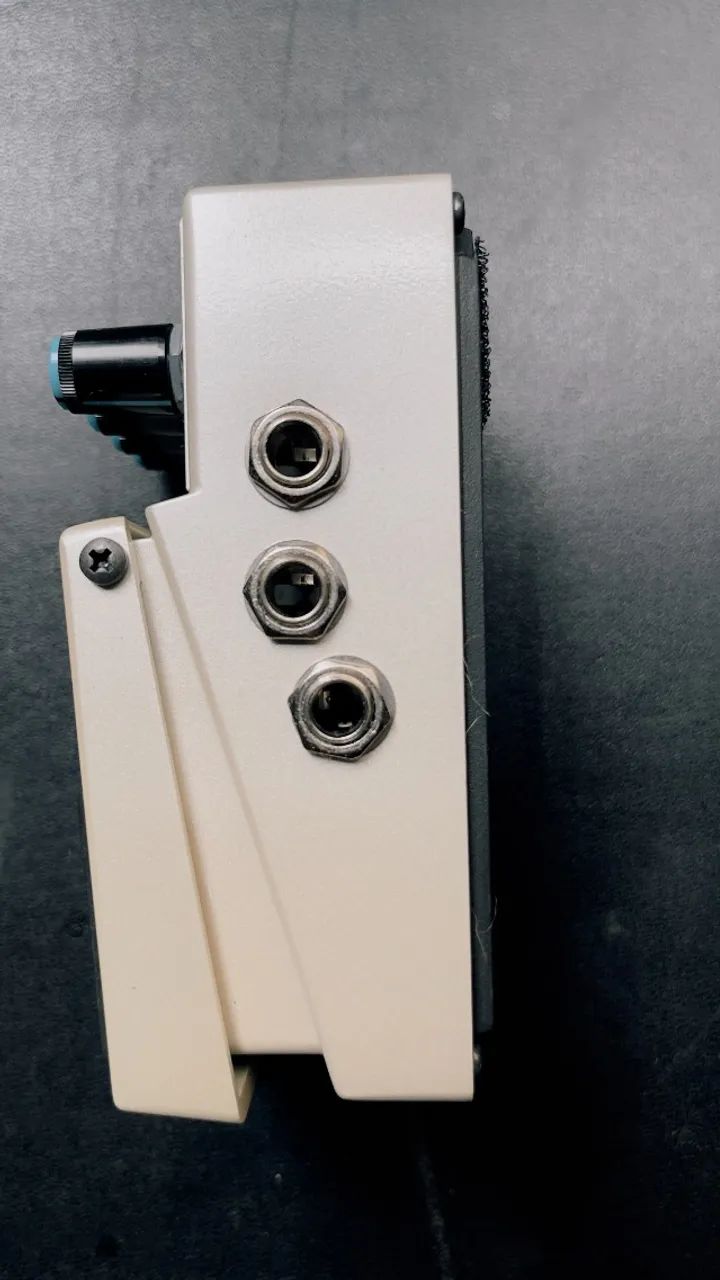 ( Oportunidade )  Pedal Boss Digital Delay DD-8 + FOOT TAP DELAY - Foto 2