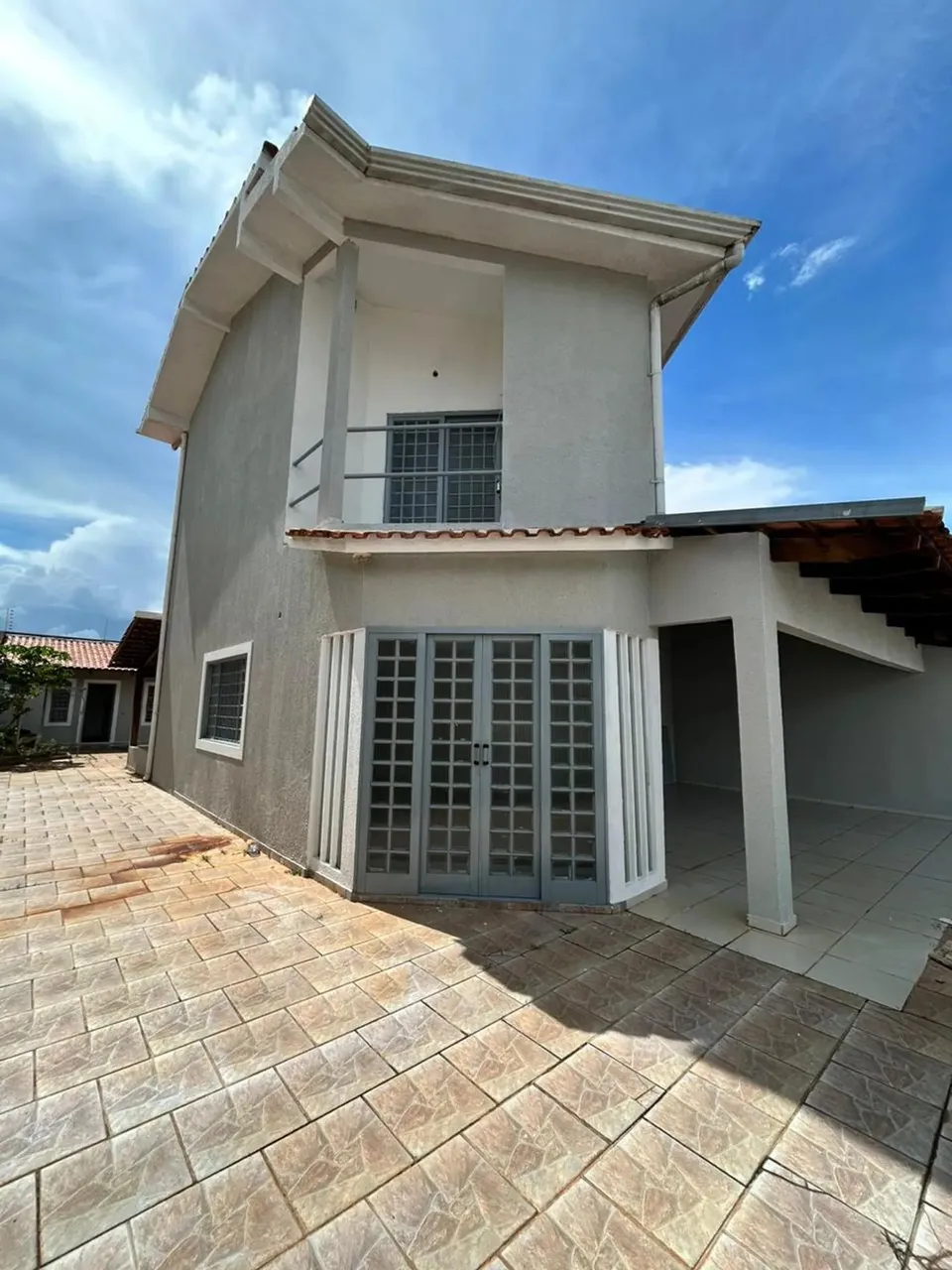Sobrado - 207 Sul