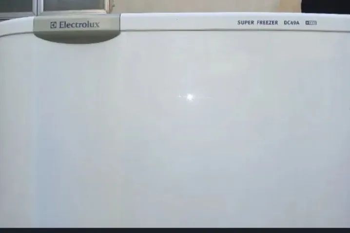 Geladeira Electrolux não tá gelando ! - Foto 3