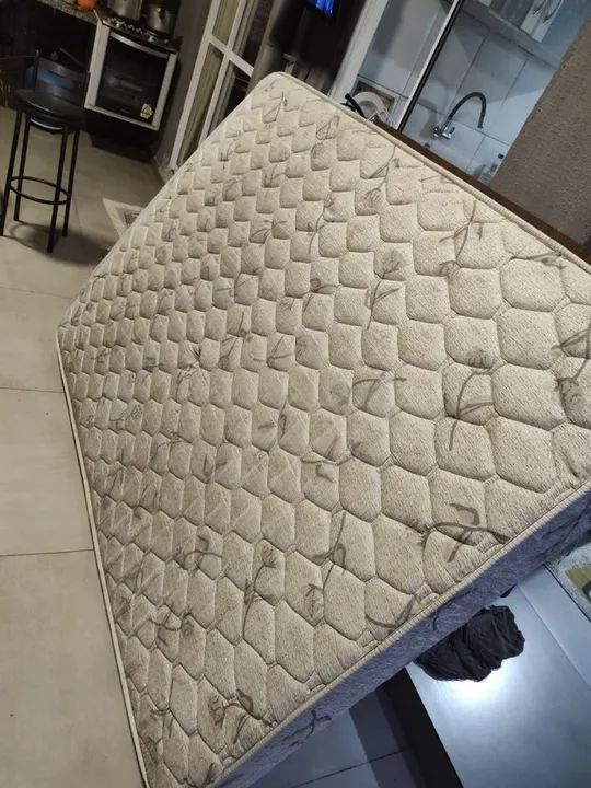 Colchão de casal 