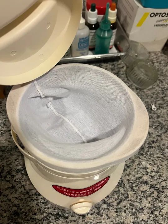 Vendo Plastificadora de godiva, polidora e química  - Foto 5