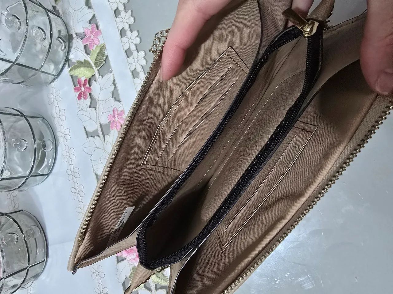 Carteira grande com alça/necessaire  - Foto 2