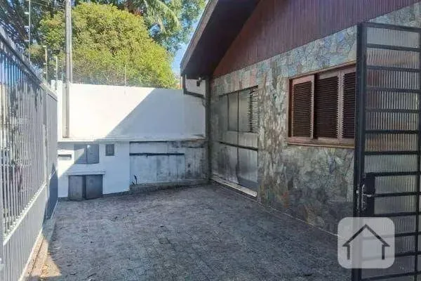 Casa com 3 dormitórios para alugar, 200 m² por R$ 4.980/mês - Instituto de Previdência - S