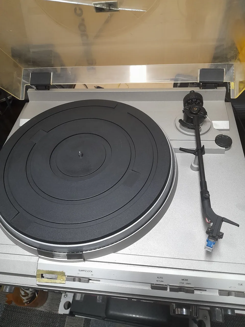 Toca-discos Vintage em Ótimo Estado