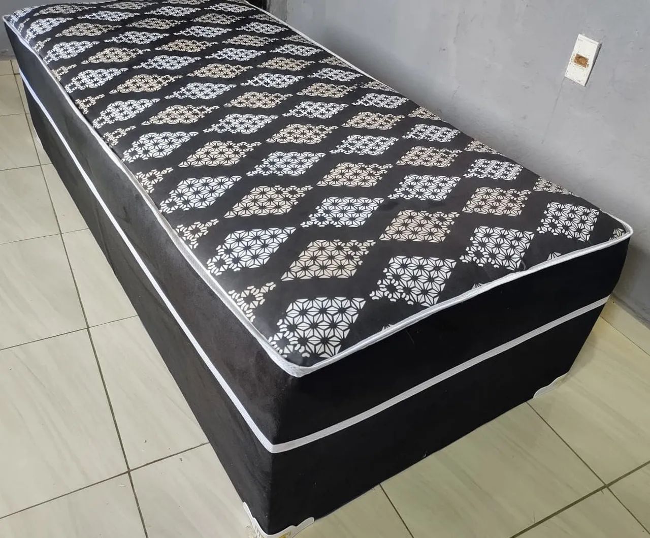 Cama de solteiro espuma alta 