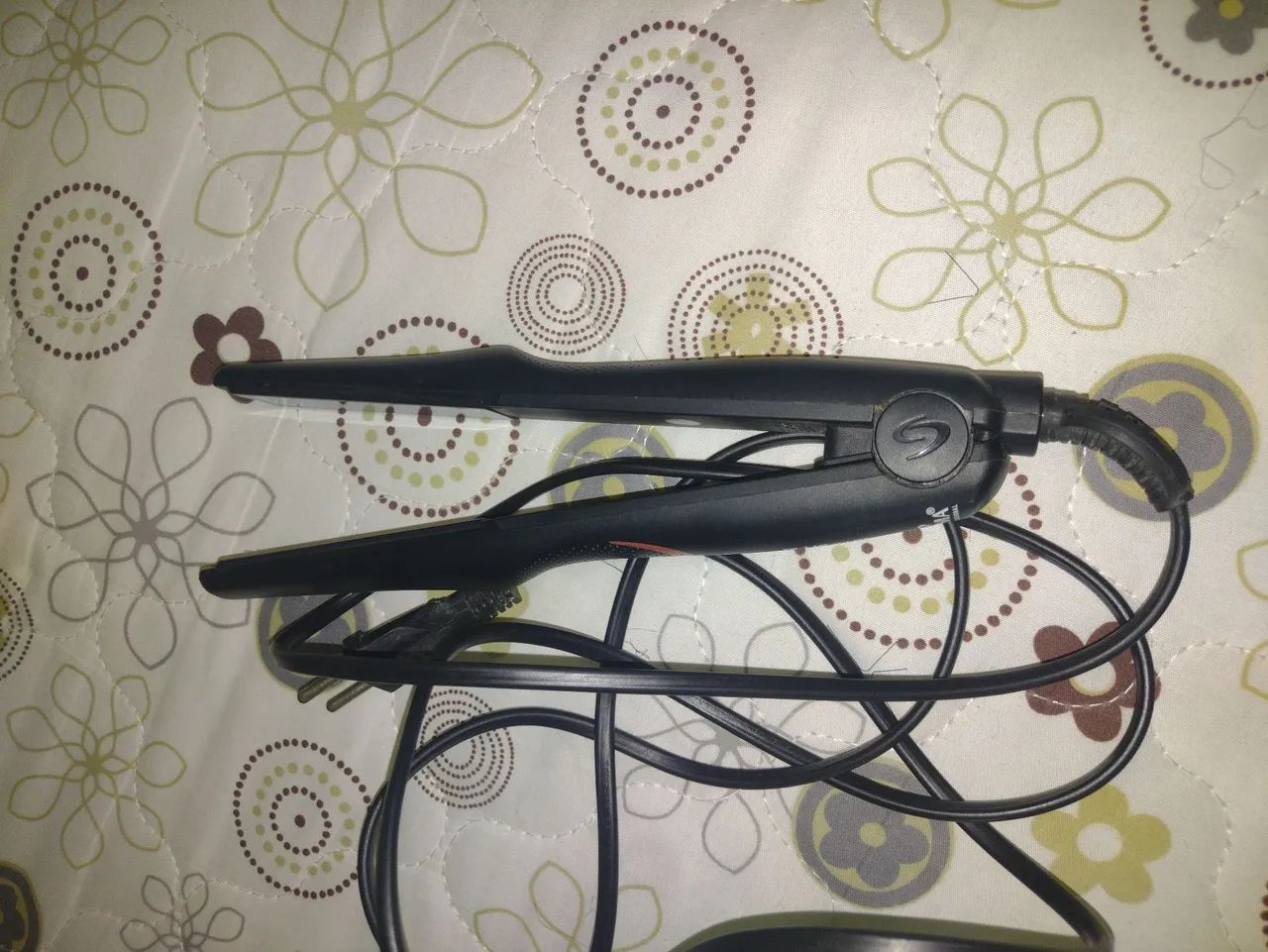 Prancha de Cabelo e Escova Secadora