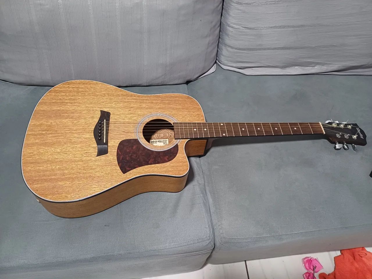 Violão shelby