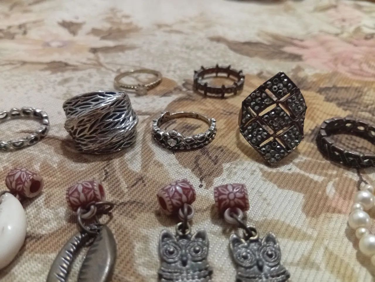 Lote de Bijuterias Estilo Boho/Místico - Anéis e Pingentes - Foto 3