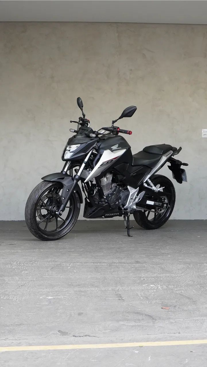 CB300F