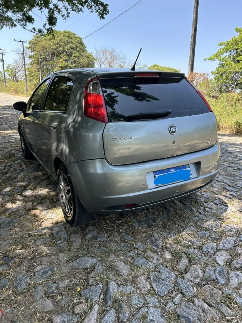 Fiat Punto ESSENCE 1.6 DUALOGIC FLEX 2012