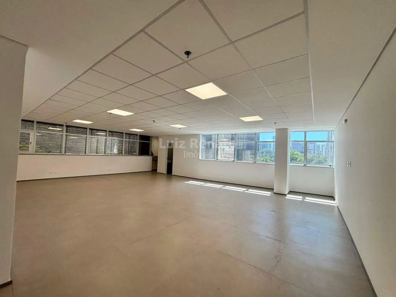 Sala comercial para aluguel, 98,8m² no Santo Agostinho - Foto 3