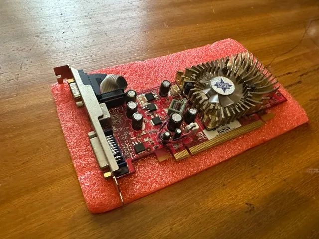 Placa de Vídeo MSI 8400 GS - Foto 3