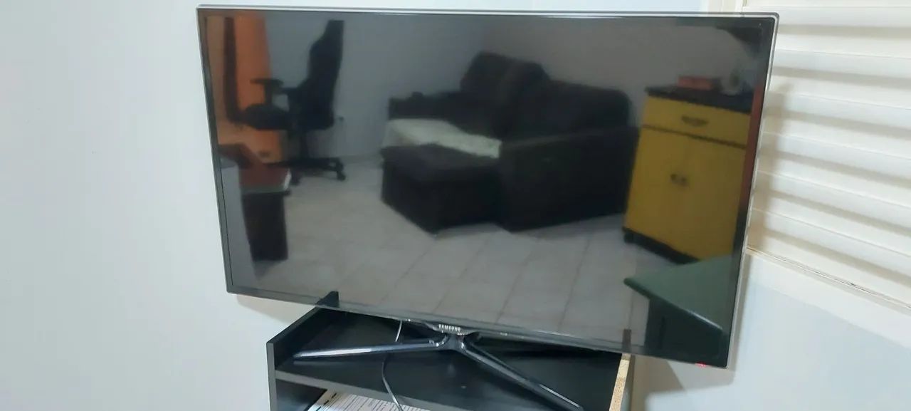 TV SAMSUNG 40 POLEGADAS 3D SMART TV - Foto 3