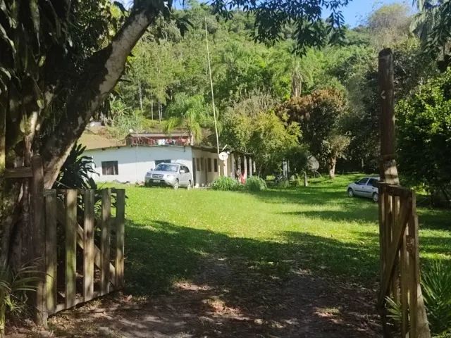 Chácara porteira fechada 3670m2