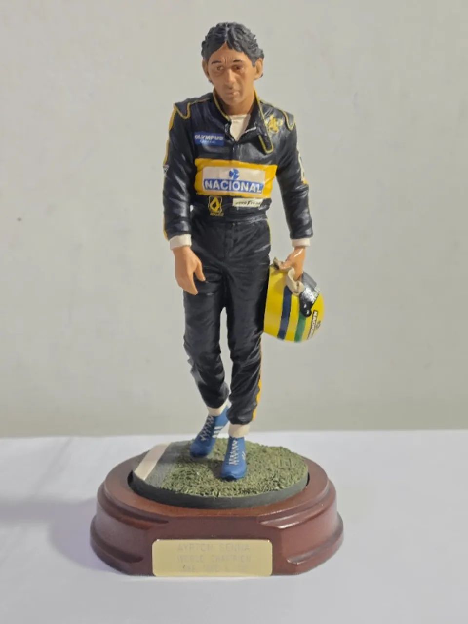 Rara Estátua Ayrton Senna Lotus-Renault John Player Special 1995