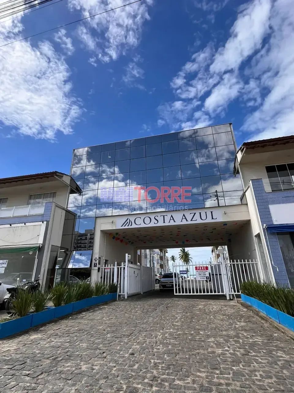Sala comercial no condomínio Costa Azul, São Francisco, Ilhéus, BA