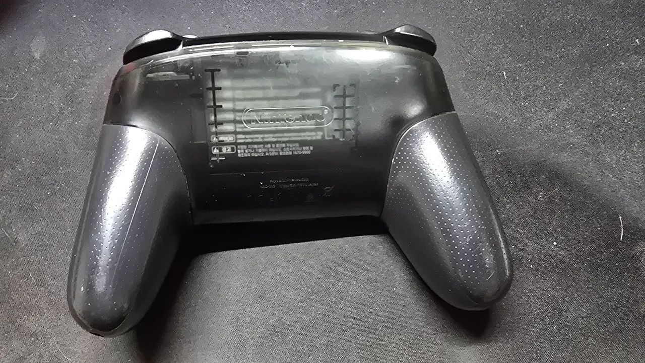 Controle Nintendo Switch Pro Controller + Suporte de brinde  - Foto 3