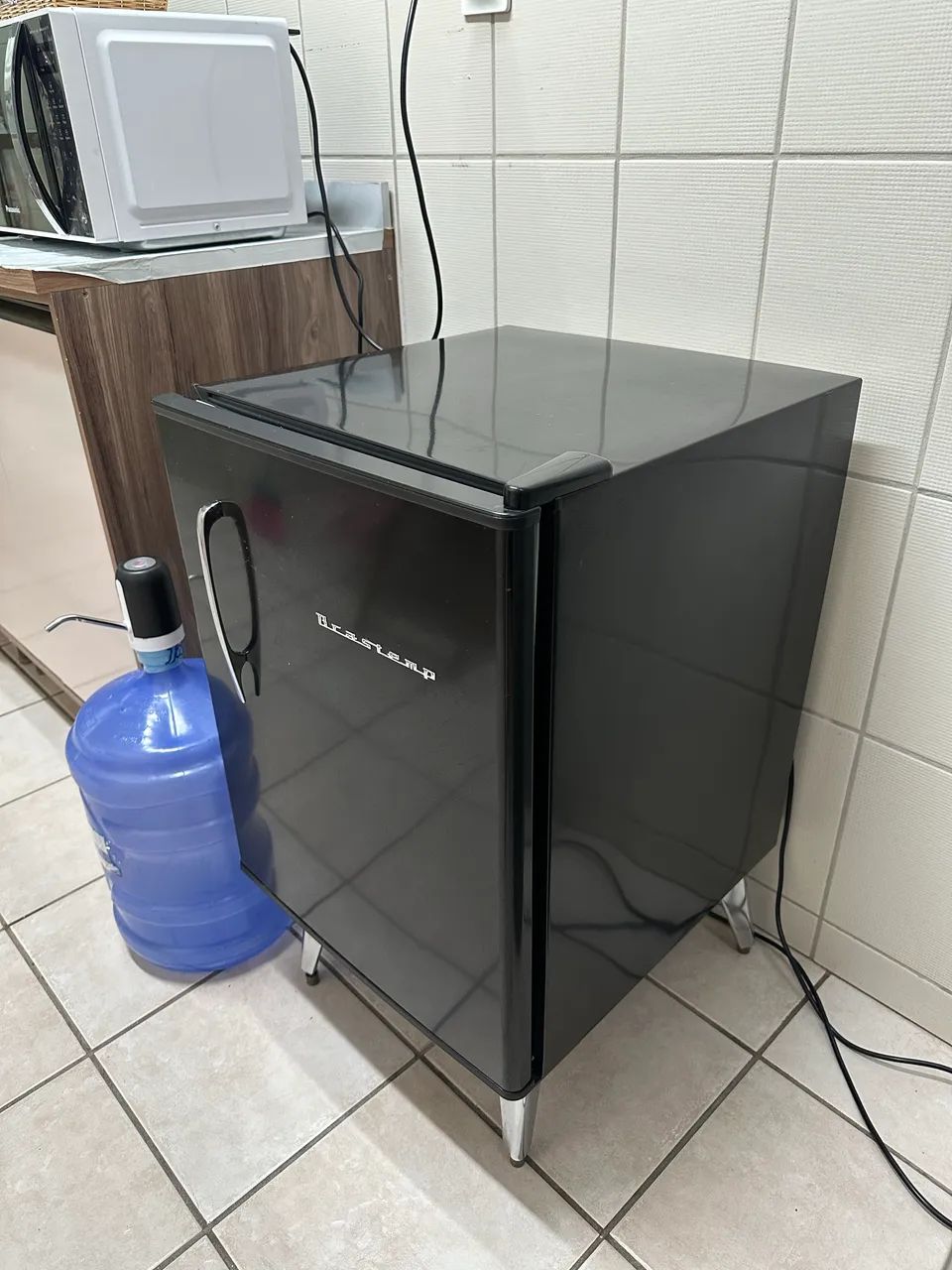 Frigobar Brastemp Preto Usado - Funcionando perfeitamente - Foto 3